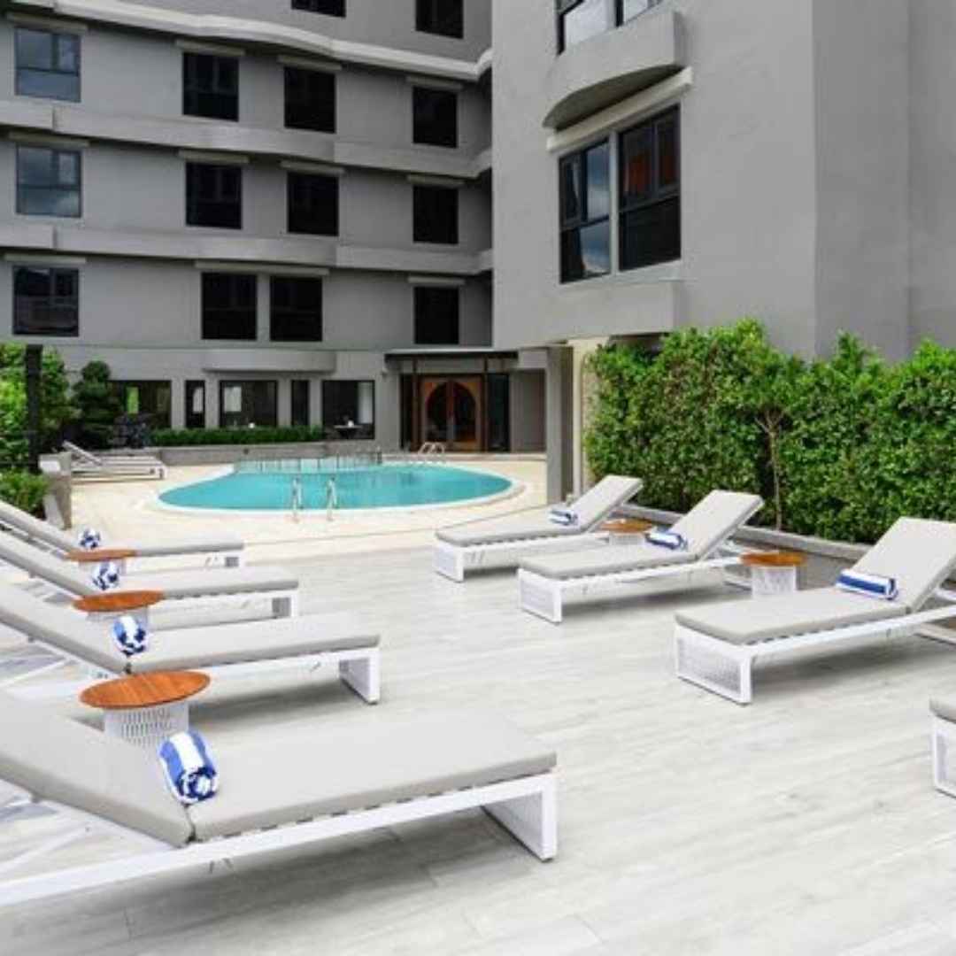 The Oakwood Hotel & Residence Oakwood Hotel 7 1